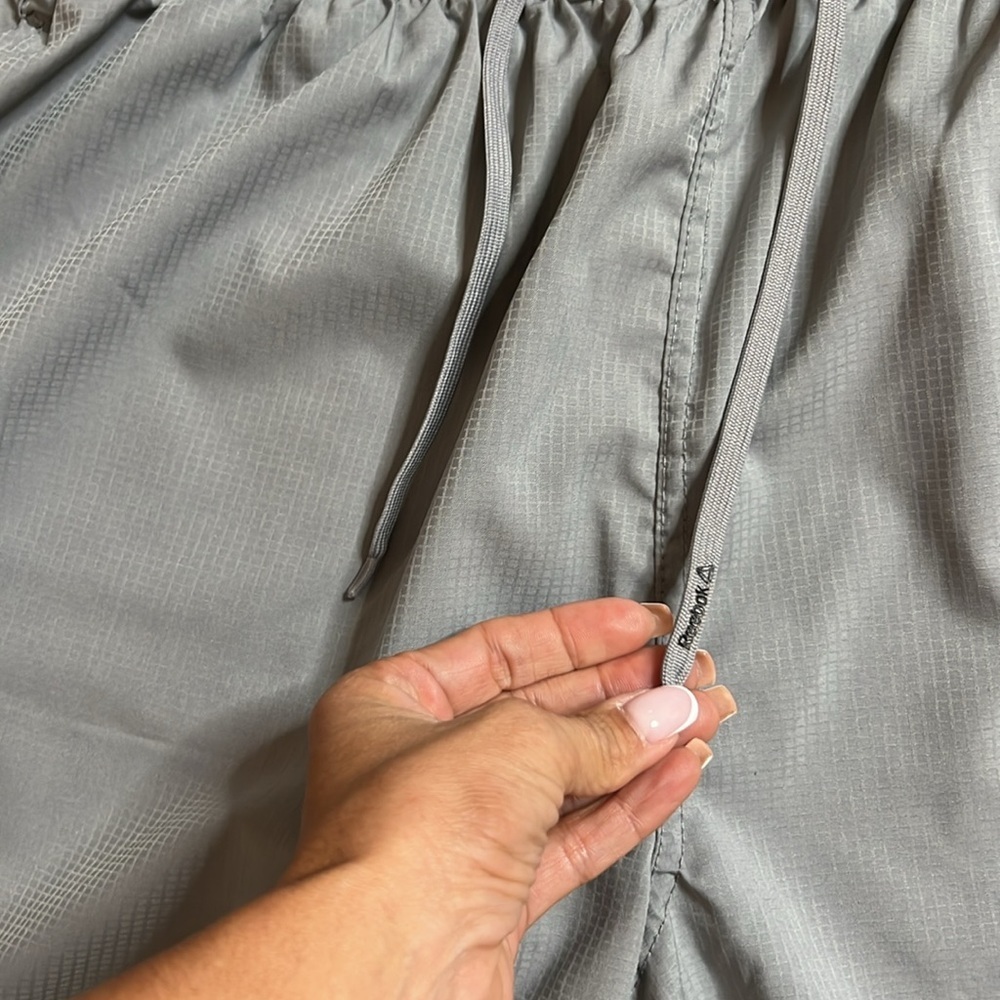💙Men’s Reebok Shorts💙 - Picture 3 of 6